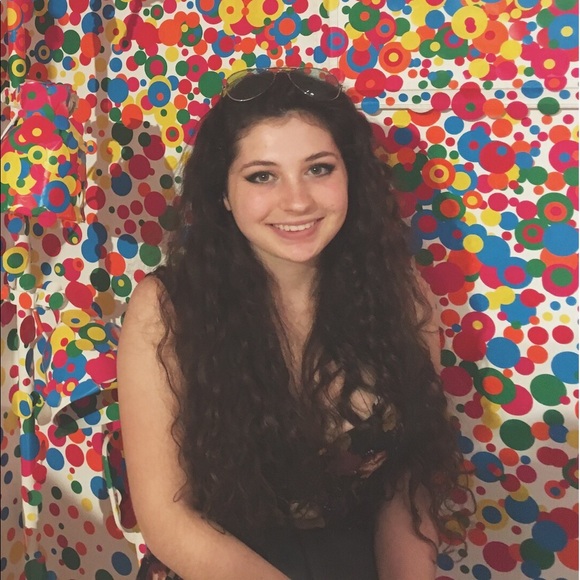 Meet your Posher, Isabel - Picture 1 of 1